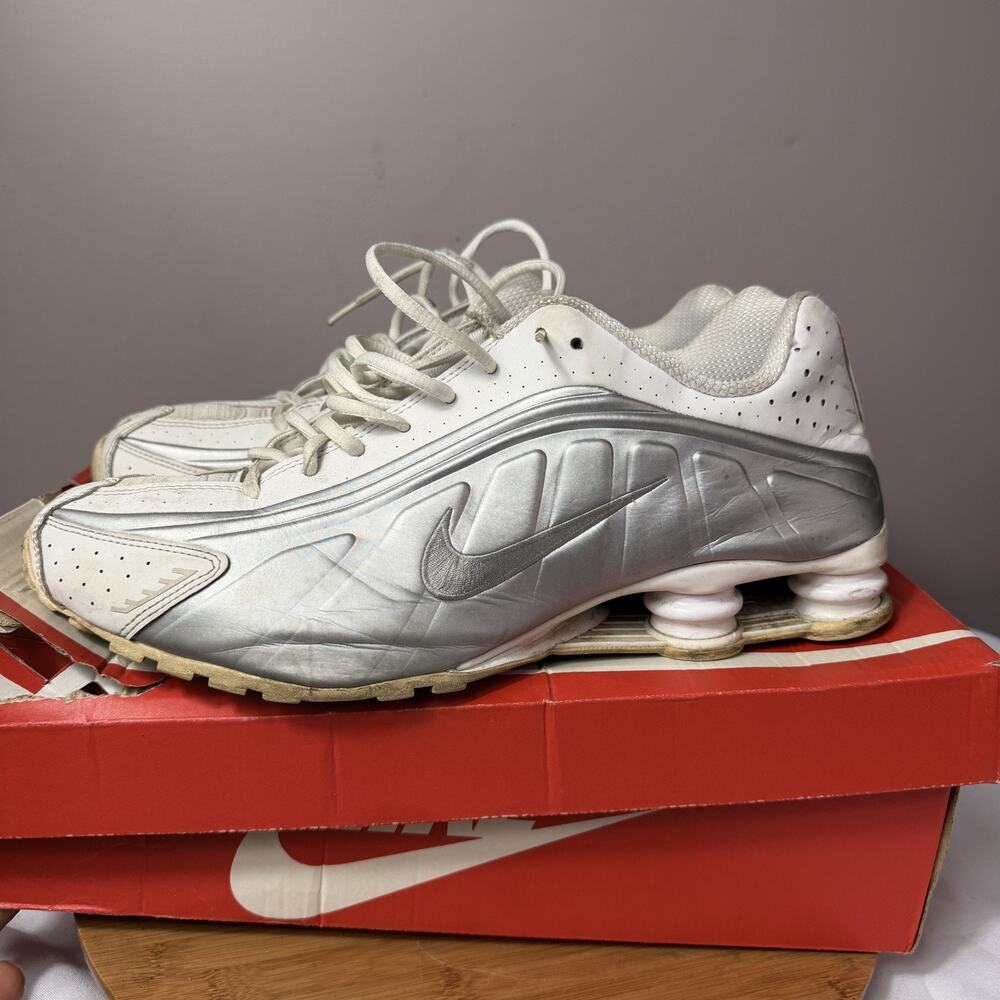 Nike Shox R4 White/Metallic Silver Men Size 13